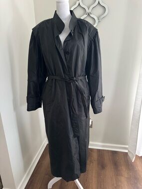 Ingear Black Long Trench with Belted Waist
